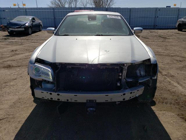 Photo 5 from auction – 2019 CHRYSLER 300 LIMITE with VIN 2C3CCAKG9KH591128