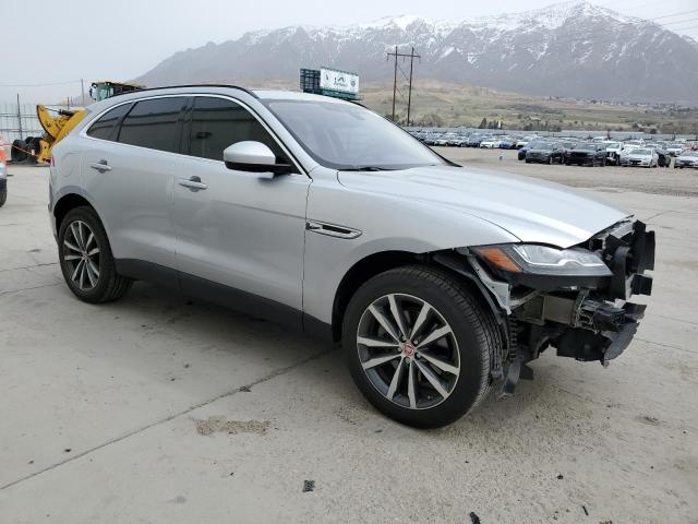 Photo 4 from auction – 2017 JAGUAR F-PACE PRE with VIN SADCK2BV2HA499602