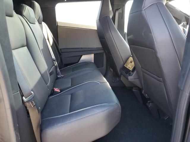 Photo 10 from auction – 2024 TESLA CYBERTRUCK with VIN 7G2CEHEE8RA037002