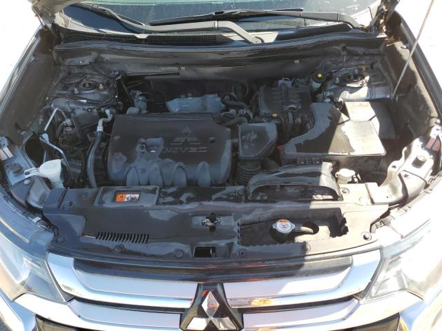 Снимка 12 от търг – 2016 MITSUBISHI OUTLANDER с VIN JA4AZ3A33GZ037807