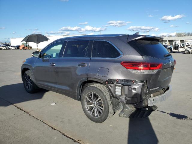 Photo 2 from auction – 2017 TOYOTA HIGHLANDER with VIN 5TDJZRFH1HS440796