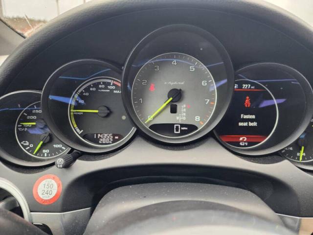 صورة رقم 8 من المزاد - 2016 PORSCHE CAYENNE SE مع VIN WP1AE2A23GLA63912