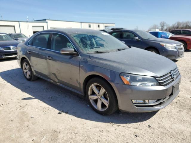 Photo 4 from auction – 2015 VOLKSWAGEN PASSAT S with VIN 1VWAS7A39FC105396