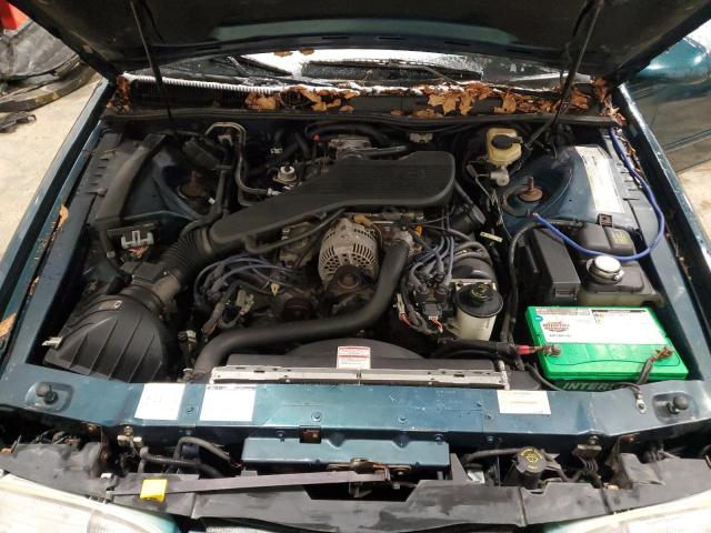 Photo 11 from auction – 1995 FORD THUNDERBIR with VIN 1FALP62W8SH205542