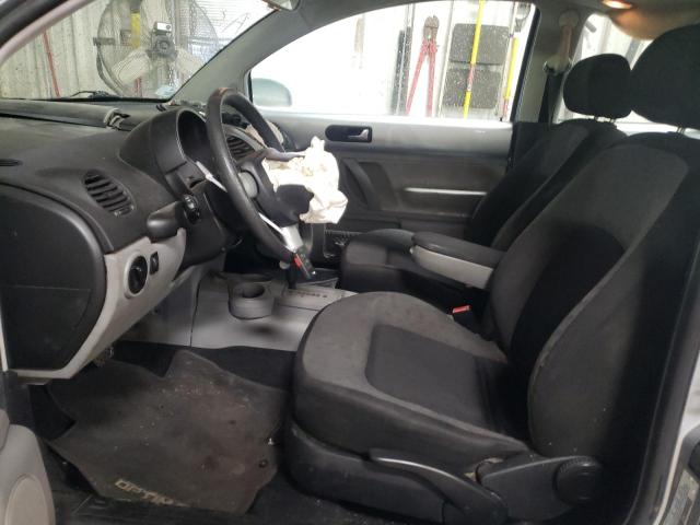 Photo 7 from auction – 2002 VOLKSWAGEN NEW BEETLE with VIN 3VWCB21C92M447886