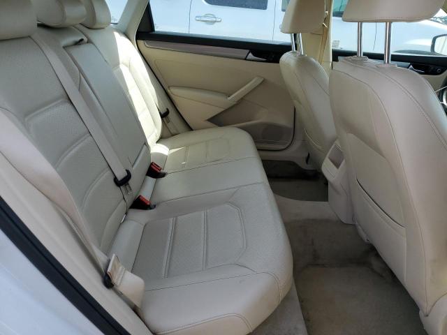 Photo 10 from auction – 2015 VOLKSWAGEN PASSAT S with VIN 1VWAT7A34FC094322
