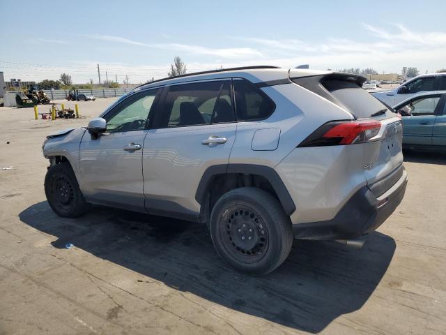Photo 2 from auction – 2020 TOYOTA RAV4 LE with VIN 2T3K1RFVXLC034798