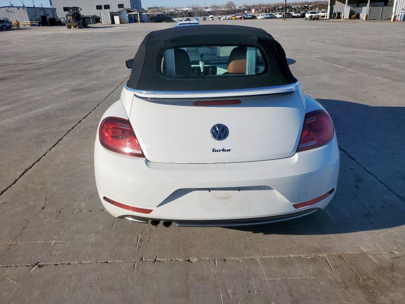 Photo 6 from auction – 2017 VOLKSWAGEN BEETLE S/S with VIN 3VW517AT2HM813799