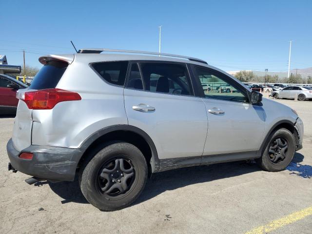 Photo 3 from auction – 2015 TOYOTA RAV4 LE with VIN JTMZFREV2FJ032336