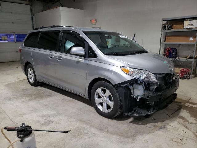 Photo 4 from auction – 2017 TOYOTA SIENNA LE with VIN 5TDKZ3DC7HS896097