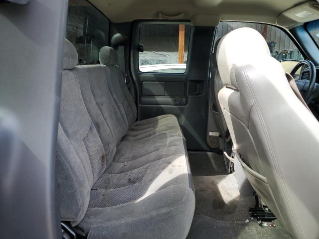 Снимка 10 от търг – 2003 CHEVROLET SILVERADO с VIN 2GCEK19T331225136
