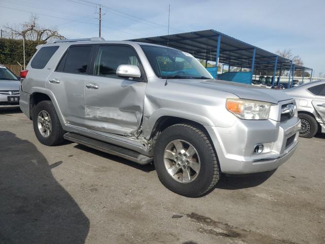 Снимка 4 от търг – 2011 TOYOTA 4RUNNER SR с VIN JTEZU5JR5B5016881