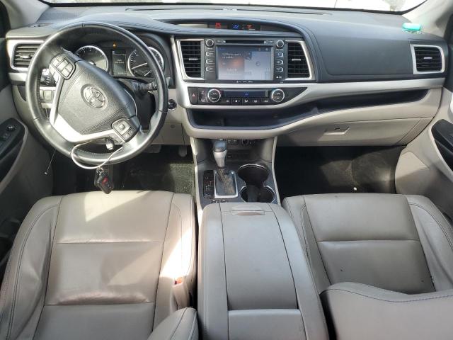 Photo 8 from auction – 2018 TOYOTA HIGHLANDER with VIN 5TDKZRFH7JS533624