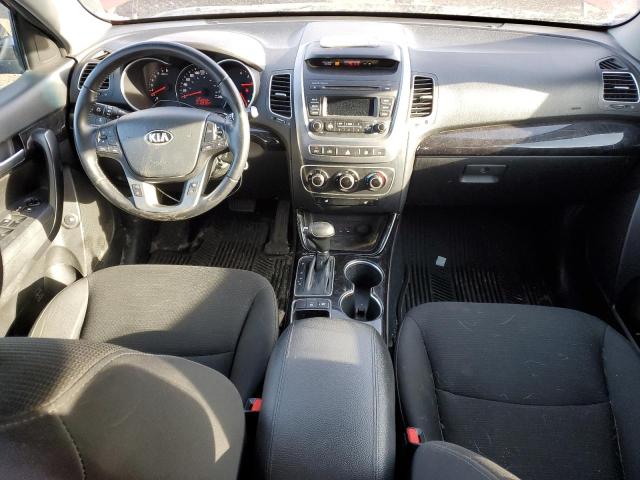 Photo 8 from auction – 2014 KIA SORENTO LX with VIN 5XYKTCA69EG520493