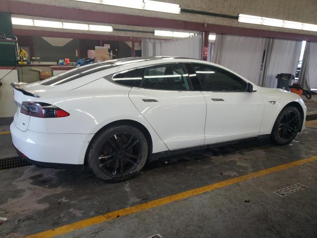 Photo 3 from auction – 2013 TESLA MODEL S with VIN 5YJSA1CG1DFP20404