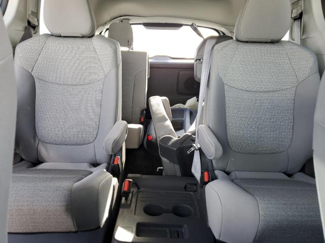 Photo 10 from auction – 2021 TOYOTA SIENNA LE with VIN 5TDBRKEC7MS074063