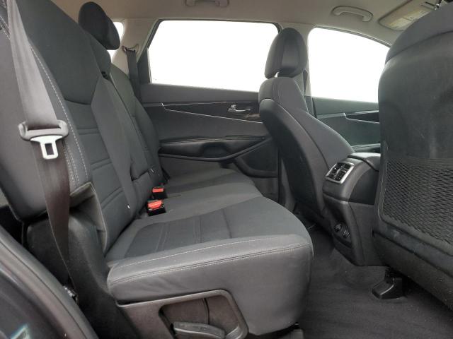 Photo 11 from auction – 2016 KIA SORENTO LX with VIN 5XYPGDA53GG146909