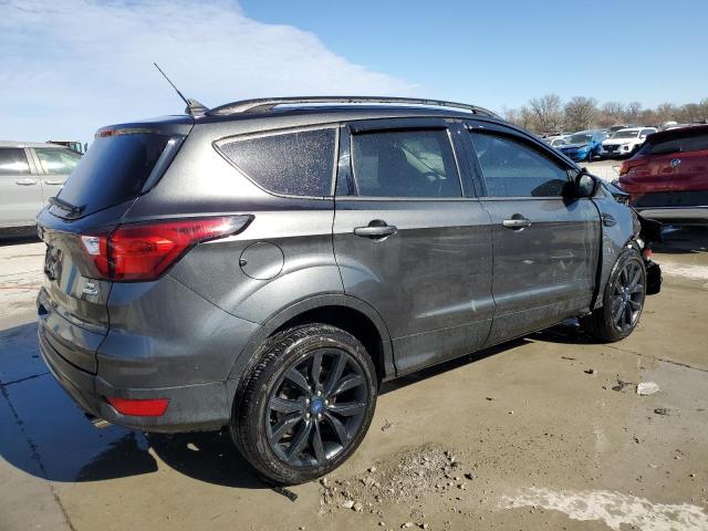 Photo 3 from auction – 2019 FORD ESCAPE SE with VIN 1FMCU9GD4KUB85496