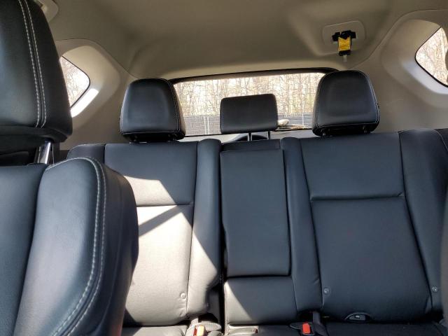 Photo 10 from auction – 2016 TOYOTA RAV4 LIMIT with VIN 2T3DFREV0GW528779