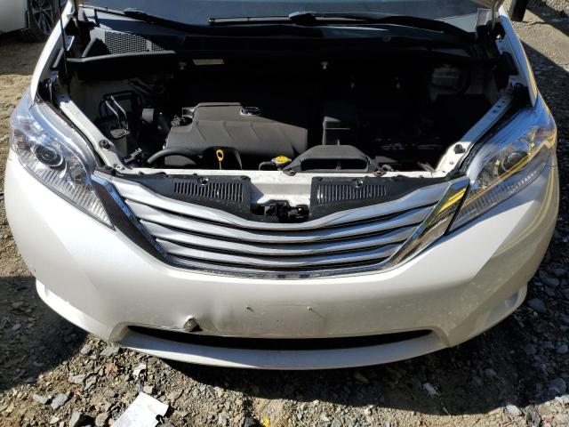 Photo 12 from auction – 2011 TOYOTA SIENNA XLE with VIN 5TDYK3DC9BS017608