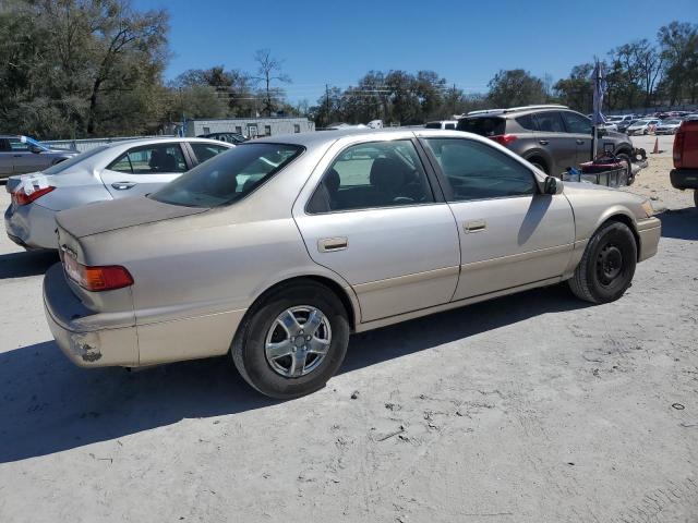 Photo 3 from auction – 2000 TOYOTA CAMRY CE with VIN 4T1BG22K7YU715694