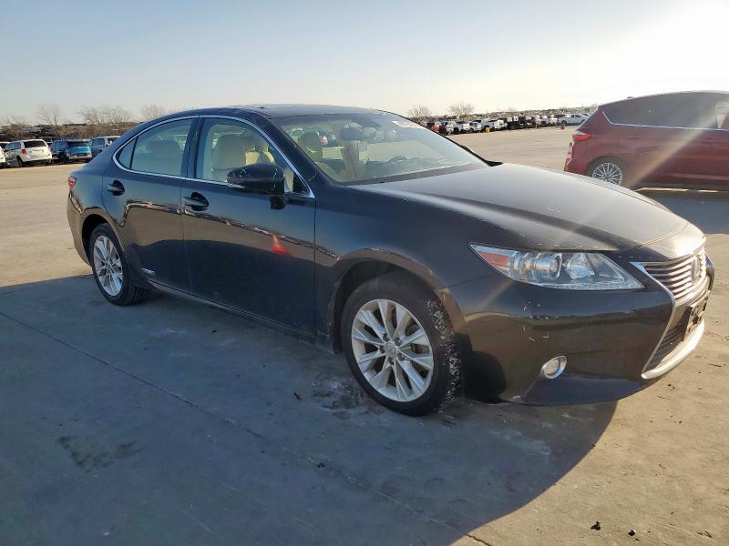 صورة رقم 4 من المزاد - 2014 LEXUS ES 300H مع VIN JTHBW1GGXE2042086