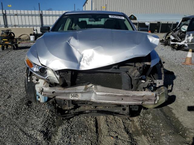 Zdjęcie 5 z aukcji – 2010 FORD TAURUS SE z VIN 1FAHP2DW6AG111918