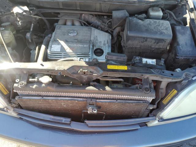 Photo 12 from auction – 2002 LEXUS RX 300 with VIN JTJGF10U920136276