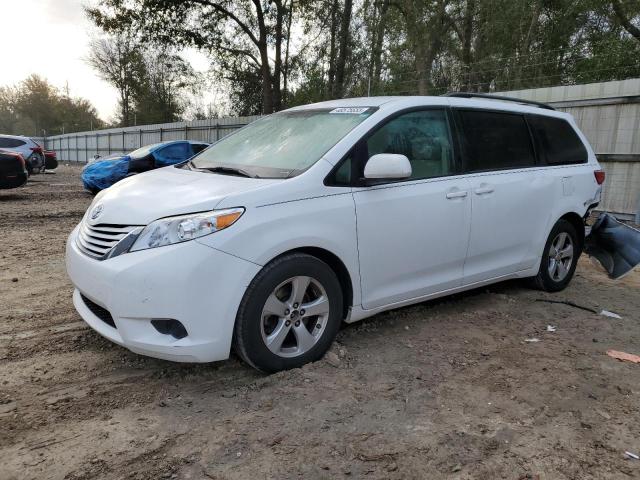 Photo 1 from auction – 2015 TOYOTA SIENNA LE with VIN 5TDKK3DC6FS586895