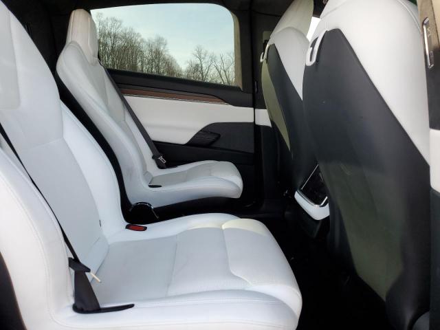 Photo 11 from auction – 2022 TESLA MODEL X with VIN 7SAXCBE56NF335359
