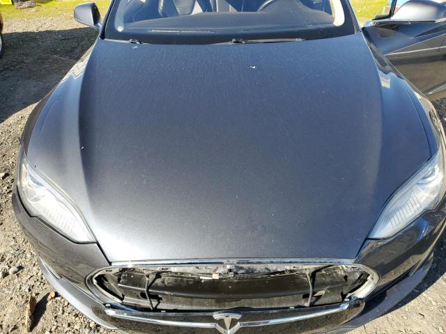 Снимка 11 от търг – 2015 TESLA MODEL S с VIN 5YJSA1E46FF116319