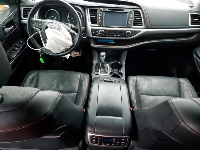 Photo 8 from auction – 2017 TOYOTA HIGHLANDER with VIN 5TDDZRFH4HS430910