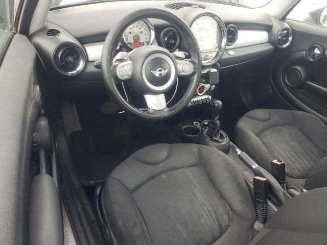 Снимка 8 от търг – 2009 MINI COOPER с VIN WMWMF33599TW74147