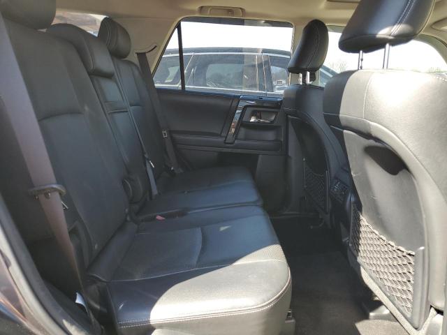 Photo 11 from auction – 2020 TOYOTA 4RUNNER SR with VIN JTEBU5JR8L5740924