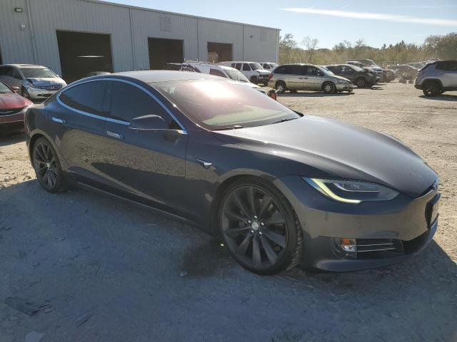Photo 4 from auction – 2017 TESLA MODEL S with VIN 5YJSA1E29HF180484