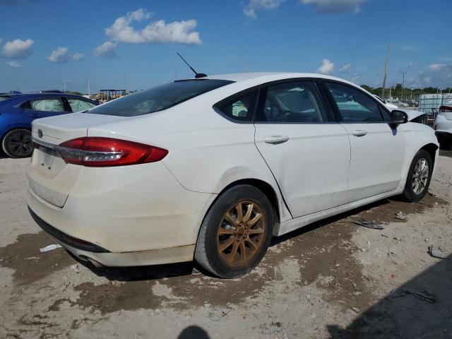 Photo 3 from auction – 2017 FORD FUSION S with VIN 3FA6P0G71HR286791