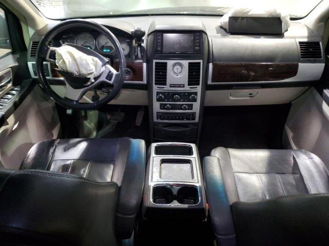 Photo 8 from auction – 2010 CHRYSLER TOWN & COU with VIN 2A4RR8D15AR392702
