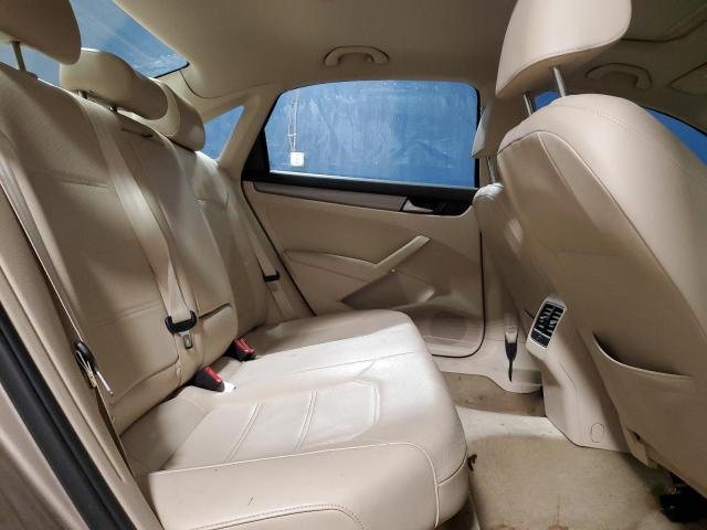 Photo 10 from auction – 2015 VOLKSWAGEN PASSAT SE with VIN 1VWBV7A30FC062787