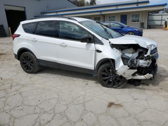 Photo 4 from auction – 2019 FORD ESCAPE SE with VIN 1FMCU0GD7KUA95433