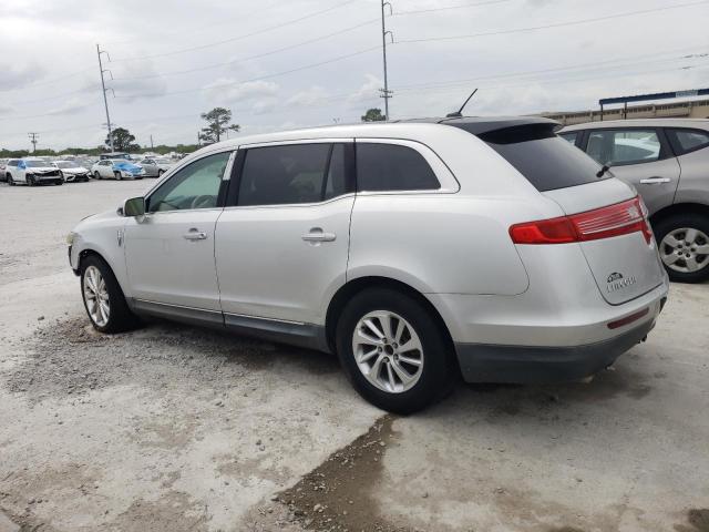 Photo 2 from auction – 2010 LINCOLN MKT with VIN 2LMHJ5AT2ABJ04737