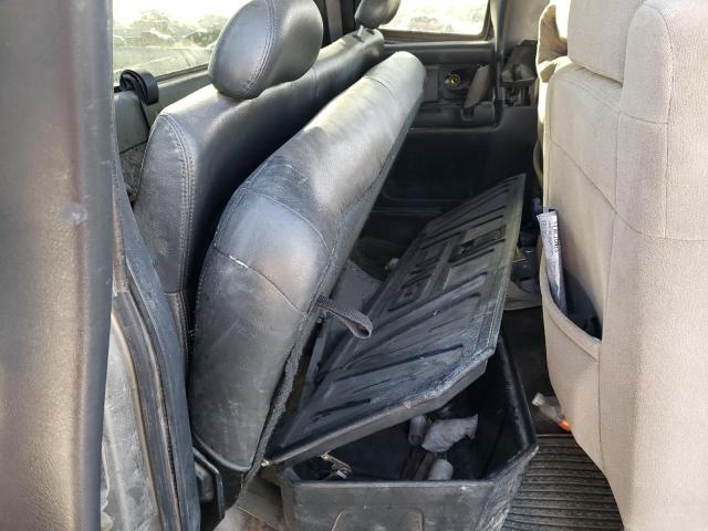 Photo 10 from auction – 2002 GMC SIERRA K25 with VIN 1GTHK29UX2Z279051