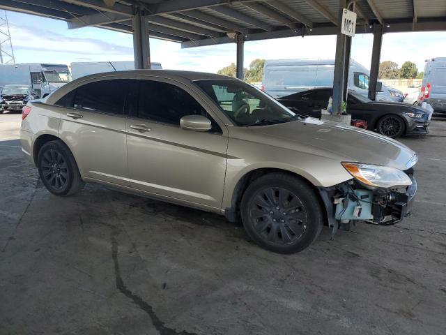 Снимка 4 от търг – 2014 CHRYSLER 200 LX с VIN 1C3CCBAB4EN140955