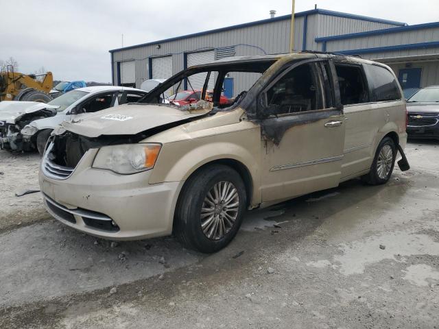 CHRYSLER TOWN & COU 2013 with VIN 2C4RC1CG2DR647055 - Photo from auction