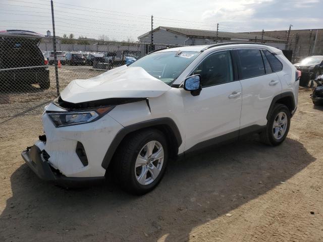 TOYOTA RAV4 XLE 2019 with VIN JTMP1RFV2KD047559 - Photo from auction