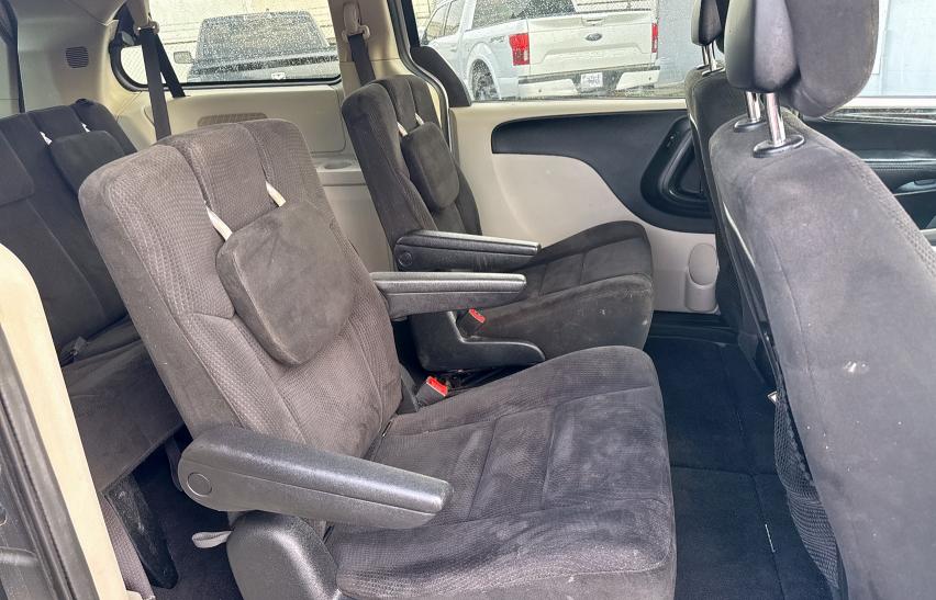 Снимка 6 от търг – 2015 DODGE GRAND CARA с VIN 2C4RDGCG8FR548324