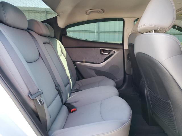 Photo 10 from auction – 2012 HYUNDAI ELANTRA GL with VIN 5NPDH4AE1CH119694