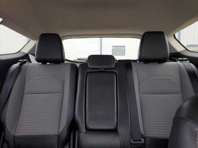 Photo 10 from auction – 2017 FORD ESCAPE SE with VIN 1FMCU9GD4HUC46998