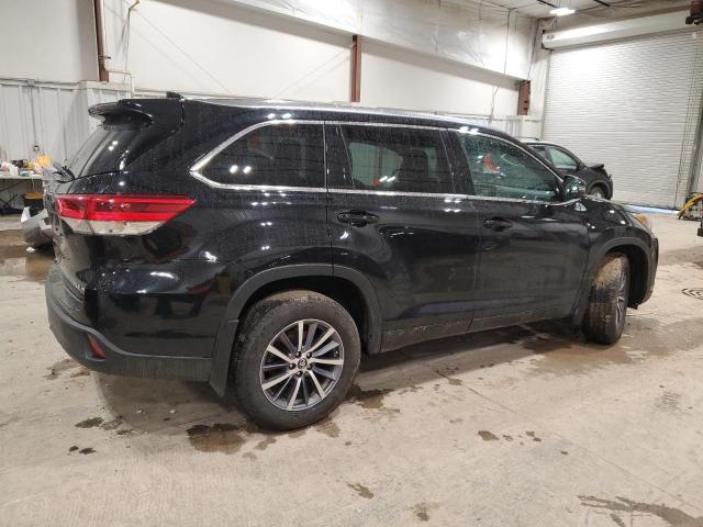 Photo 3 from auction – 2017 TOYOTA HIGHLANDER with VIN 5TDJZRFH1HS467822