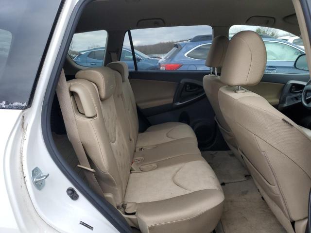 Photo 11 from auction – 2011 TOYOTA RAV4 with VIN JTMBF4DV9BD040285