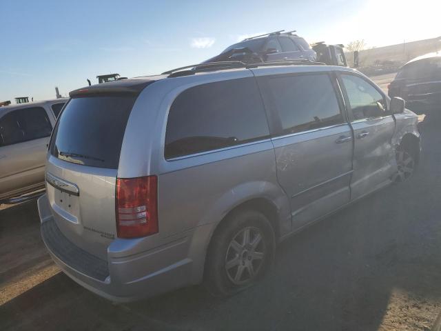 Photo 3 from auction – 2010 CHRYSLER TOWN & COU with VIN 2A4RR5D15AR441041